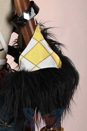 Genshin Impact Xilonen cosplay neck chain anchors a gold diamond collar to a yellow argyle shoulder piece with black fur.