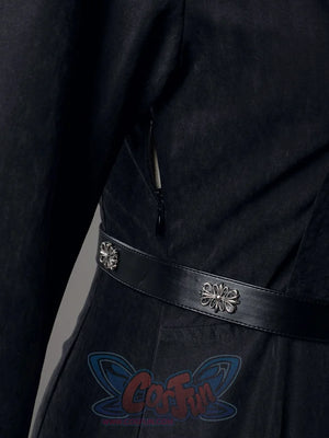 Rhaenys Targaryen cosplay costume detail view keeps the outfit trim and layered costume pieces easy to inspect.