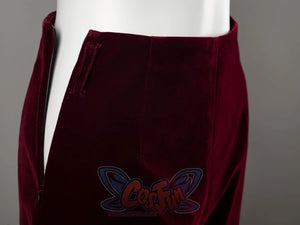 Halloween Padme Amidala cosplay robe closure sets a hidden zipper beside a neat cloth tab on deep burgundy velvet.