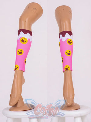 LoveLive! SuperStar!! Liella! Tang Keke cosplay sleeve cuffs pair a white maroon scalloped edge above yellow smiley face.
