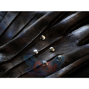 Final Fantasy VII Rebirth FF7R Cloud Strife cosplay glove detail traces stitched pintuck lines.