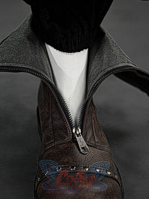 Final Fantasy VII Rebirth FF7R Cloud Strife cosplay boot interior traces a center front zipper.