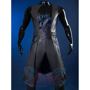 Genshin Impact Il Capitano cosplay inner costume sets sleeveless waistcoat over blue cross-strapped tunic and grey trousers.