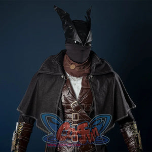 Bloodborne Hunter Ludwig Cosplay costume's main colors is black, the hat is designed in a pointed shape, the face is tightly wrapped with a black mask, and he wears a dark robe with a wide shawl, the vest is made of heavy leather, with a lot of belts and decorative belts on the clothes.