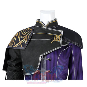 The irregularly shaped overcoat with golden and silver thread decoration.