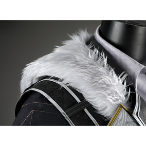 Clair Obscur: Expedition 33 Verso Cosplay Costume, showing white hairy collar.