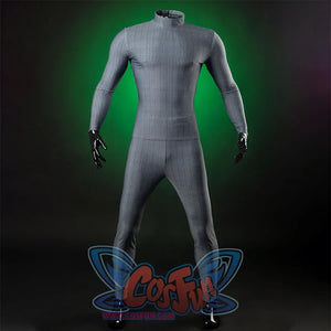 Doctor Doom Cosplay Costume Inside is a printed suit, the print is chainarmor, the top has a high collar and a zipper on the back, making it easier to put on and take off.