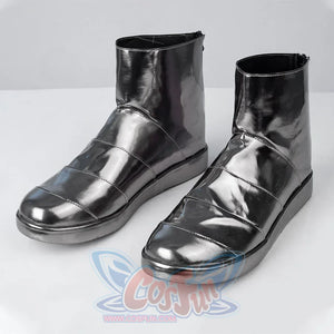 Dr. Doom Victor von Doom Cosplay Boot's right side view, the whole is silver shiny PU leather with a metallic texture, the upper adopts a splicing design, similar to the structure of armor.
