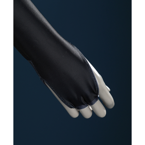 Game Rivals Luna Snow Cosplay Costume, the sleeves are connected to the fingers.