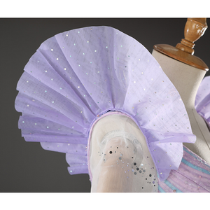 Glinda Cosplay Costume Premium Version, the shoulders feature exaggerated, detachable flutter sleeves.