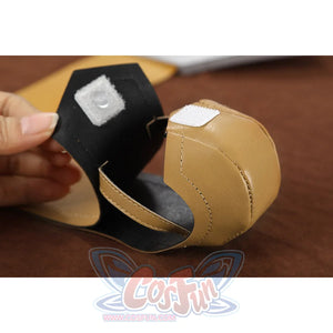 Gyro Zeppeli cosplay black and tan steel ball holder pouch accessory close-up