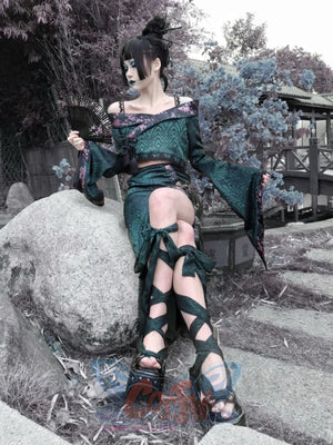 Serpentine Jacquard Off Shoulder Coat