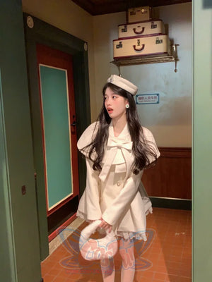 Cute Gentle Girl Fall And Winter Cape Dress