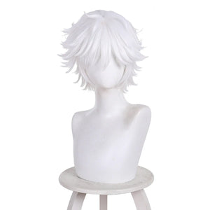 Witch Hat Atelier Qifrey cosplay wig with short white layered hair on a mannequin head