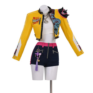 Rumi Cosplay Costume, yellow and black outfit with a lot of embroidery, overall effect.