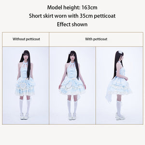 Comparison of a dress with and without a petticoat, shown on a model height chart.
