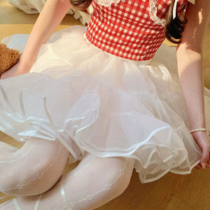 White petticoat: floral-patterned skirt