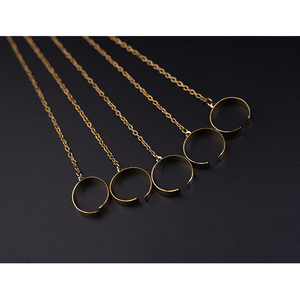 Wuthering Waves Gabrielle Cosplay Costume, gold metal finger chain.