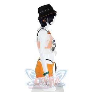 The suit is mainly orange color with a transparent short T-shirt which has a bright graffiti pattern on the chest and small flowers on the shoulder straps, the lower body is orange sports shorts with a black drawstring design, the hat is mainly black with orange embellishments.