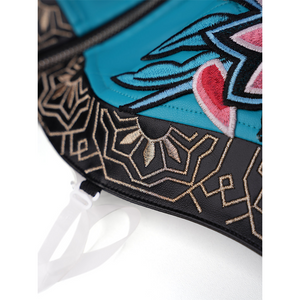 Zoey Cosplay Costume, the top has invisible bra straps to prevent it from slipping off.