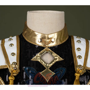 HUNTR/X Kid Zoey cosplay costume, close-up of collar, highlighting golden collar and same color decorations