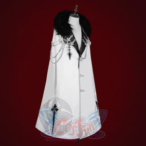 Genshin Impact Il Capitano cosplay cape balances black fur collar against hanging silver chain swags.