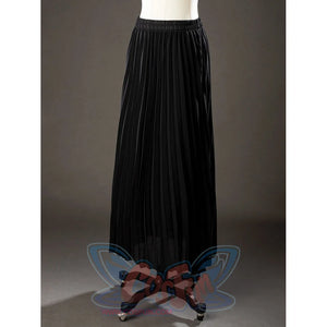 House of the Dragon Rhaenyra Targaryen cosplay costume centers the dark pleated skirt as a separate costume piece.
