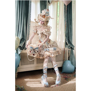 Rococo Lolita styling scene with a heart handbag carried as part of the outfit