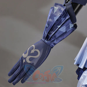 Genshin Impact Snezhnaya Odette cosplay blue glove detail sets pale scrollwork over a fitted hand panel.