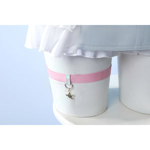 Wuthering Waves Denia cosplay thigh ring detail wraps a pink band around a silver-tone star charm.