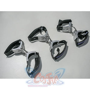 Zenless Zone Zero Promeia cosplay costume handcuff prop detail groups black and silver cuff pieces together.