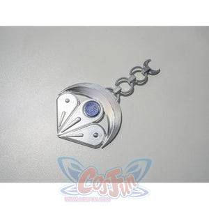 Zenless Zone Zero Promeia cosplay costume round prop detail links a crescent charm to small chain pieces.