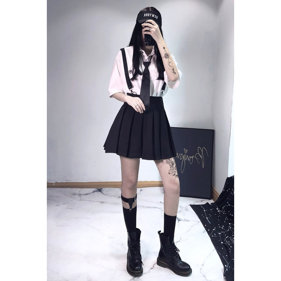 Ghost Girl Darkness Punk Shoulder Strap Pleated Skirt J40390