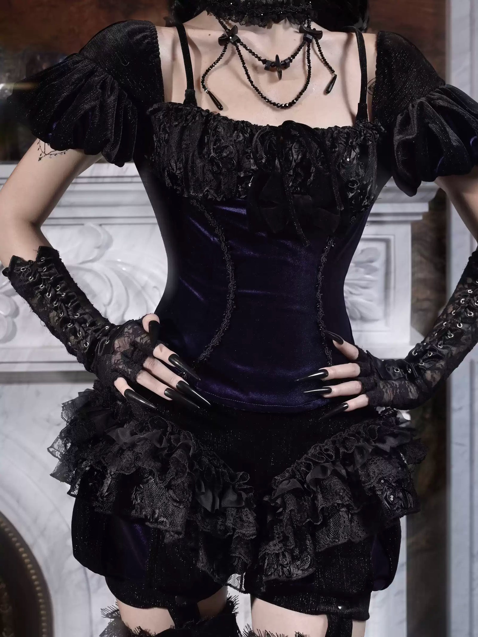 Elegy Day Gothic Velvet Puff Sleeve Backless Corset Top