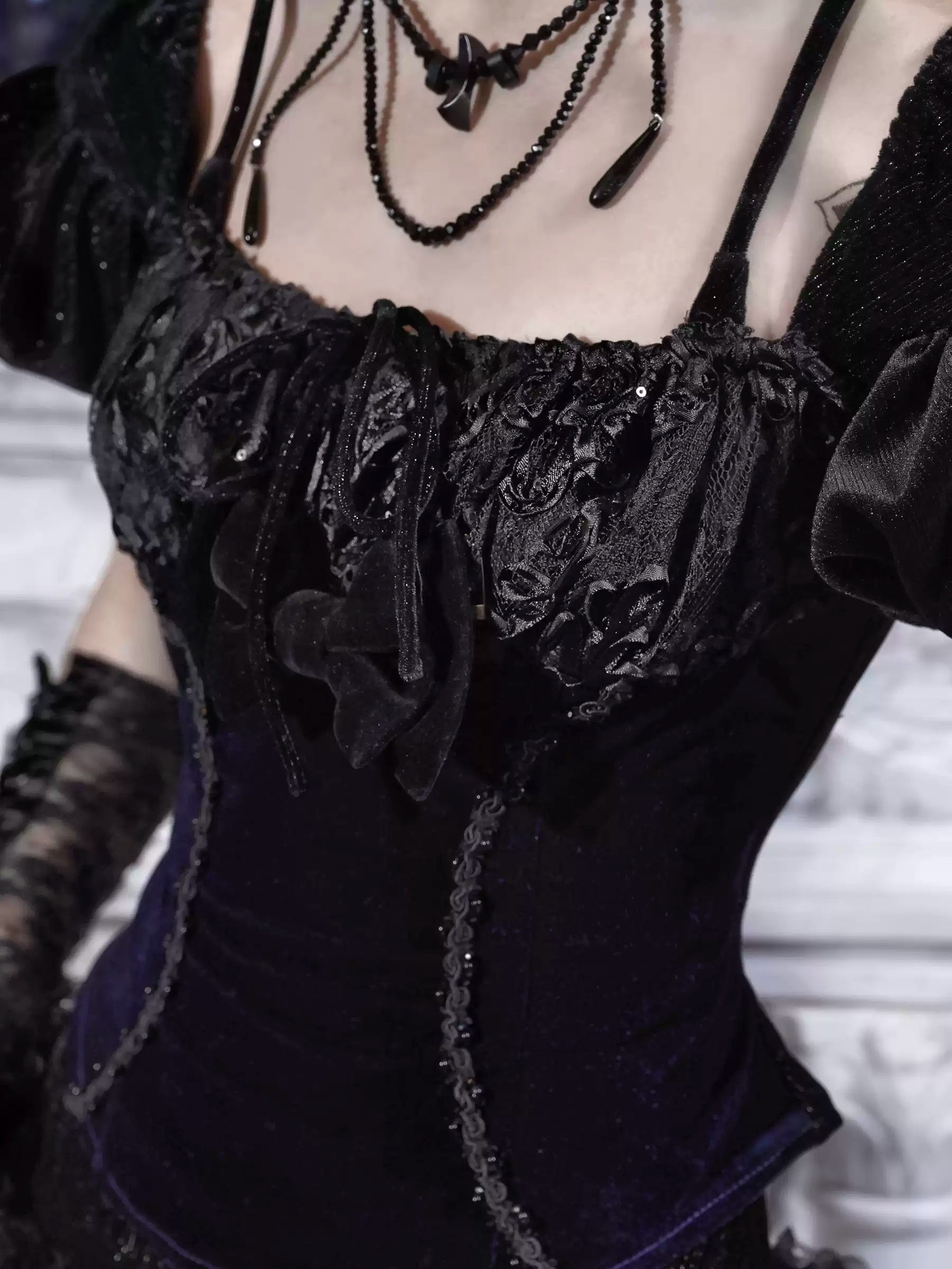 Elegy Day Gothic Velvet Puff Sleeve Backless Corset Top