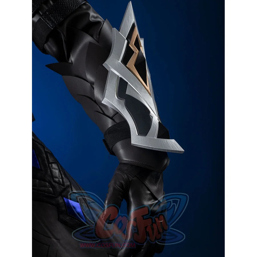 Genshin Impact Il Capitano cosplay gauntlet layers silver gold and blue triangular accents over segmented black hand armor.