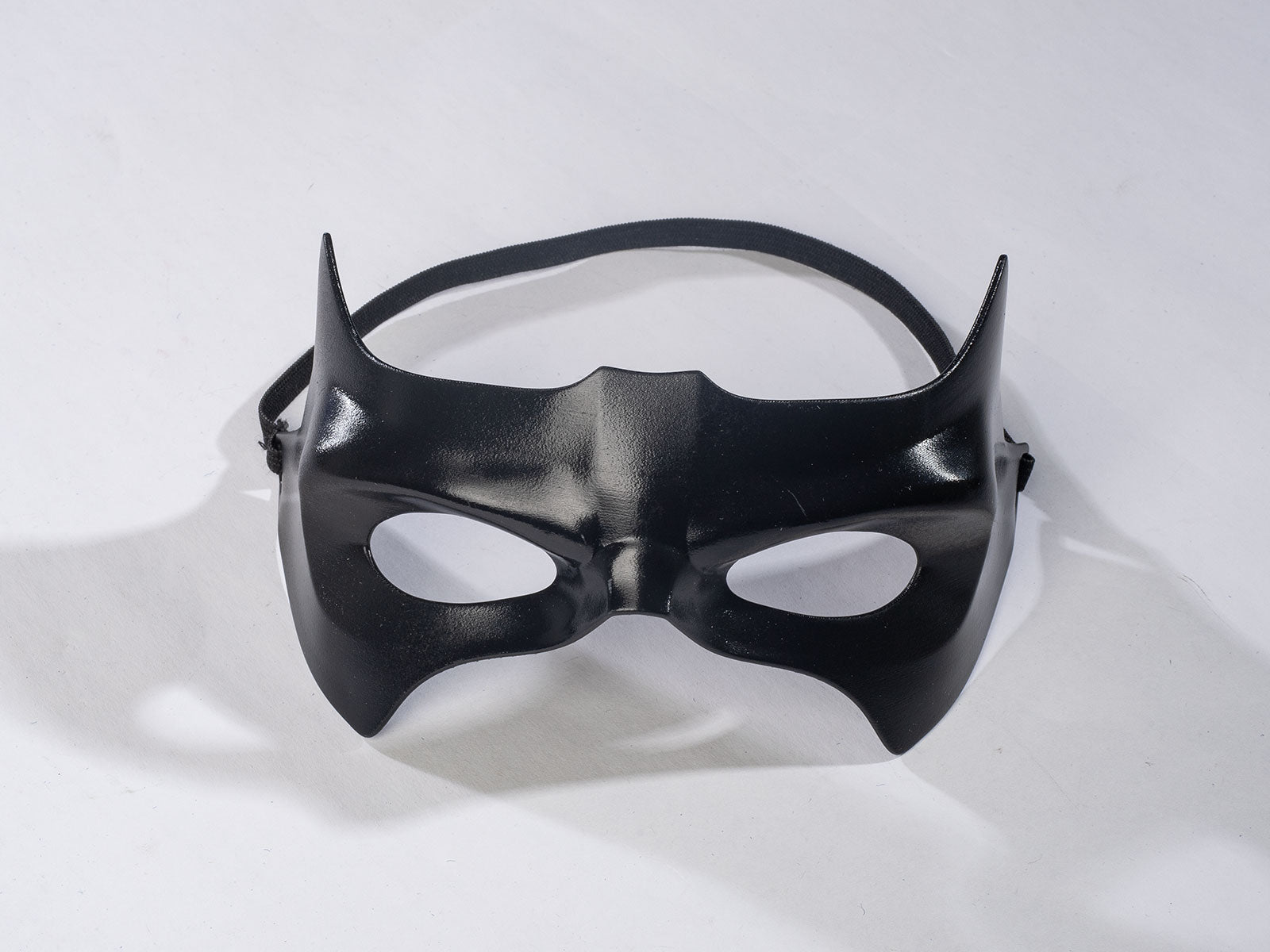 Nightwing cosplay costume - Black eye mask with wing design on white background