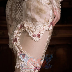 Rococo Duchess Vintage Heart Lace Bow Mini Skirt