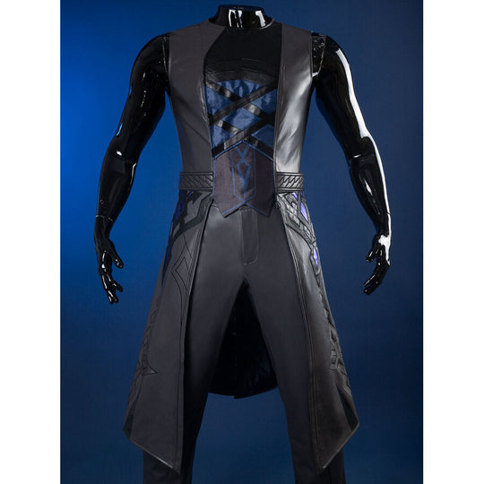 Genshin Impact Il Capitano cosplay inner costume sets sleeveless waistcoat over blue cross-strapped tunic and grey trousers.