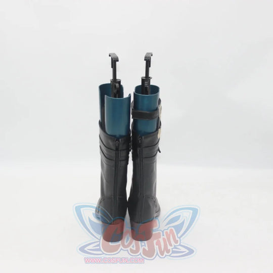 Genshin Impact Lynette cosplay tall boots tracing full-length rear zippers alongside reddish-brown heels and teal lining.