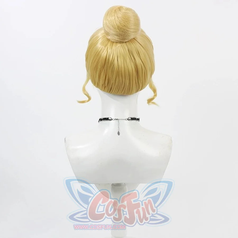 Anime Cinderella Cosplay back of the wig is neatly combed into a high bun, and wrap it with a hairnet.