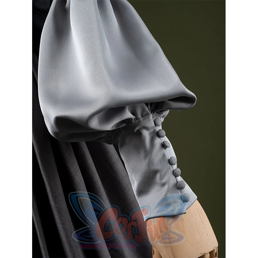 Attack of the Clones Padmé Amidala Cosplay Costume, the lower part has puff sleeves and fitted cuffs.