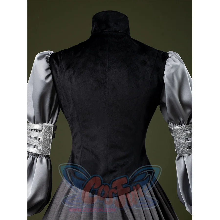 Attack of the Clones Padmé Amidala Cosplay Costume, the cinched waist design accentuates the waistline.