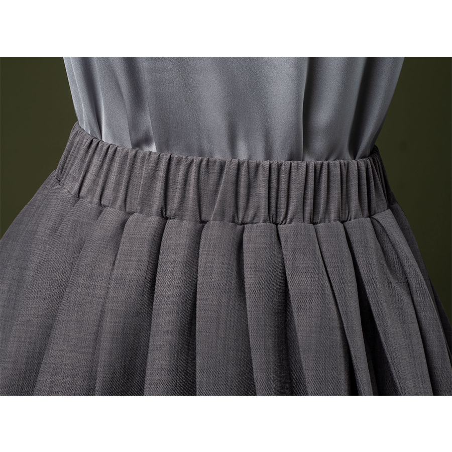 Attack of the Clones Padmé Amidala Cosplay Costume, the gray skirt has an elastic waist.