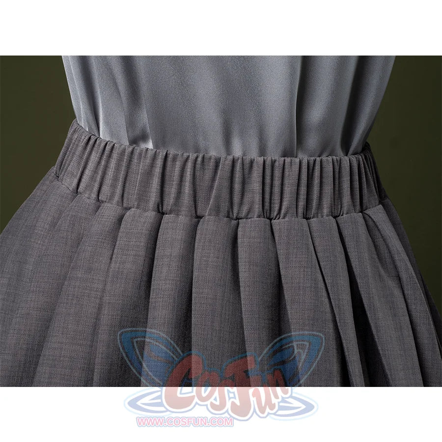 Attack of the Clones Padmé Amidala Cosplay Costume, the gray skirt has an elastic waist.