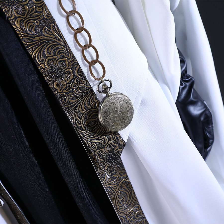 There is a belt with a metal chain and decorations at the waist and bells, pocket watch is hung on the chain.