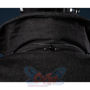 Bloodborne Hunter Ludwig Cosplay costume has three-dimensional and stylish collar, there are also black beads and metal buckles under the collar.