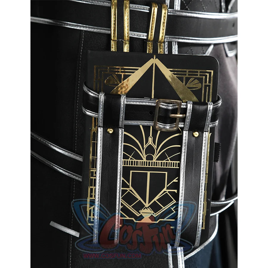  Lune Cosplay Costume's right side of the fanny pack is a notebook.