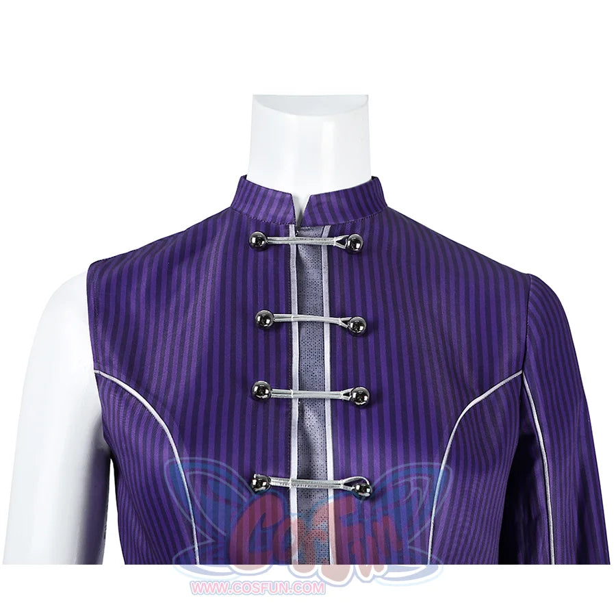 The inner garment was a purple striped shirt with only one sleeve.