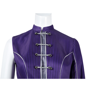 The inner garment was a purple striped shirt with only one sleeve.